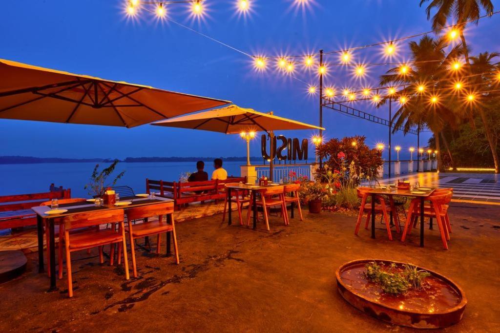 Blu Missel By The River Ribandar Exterior foto